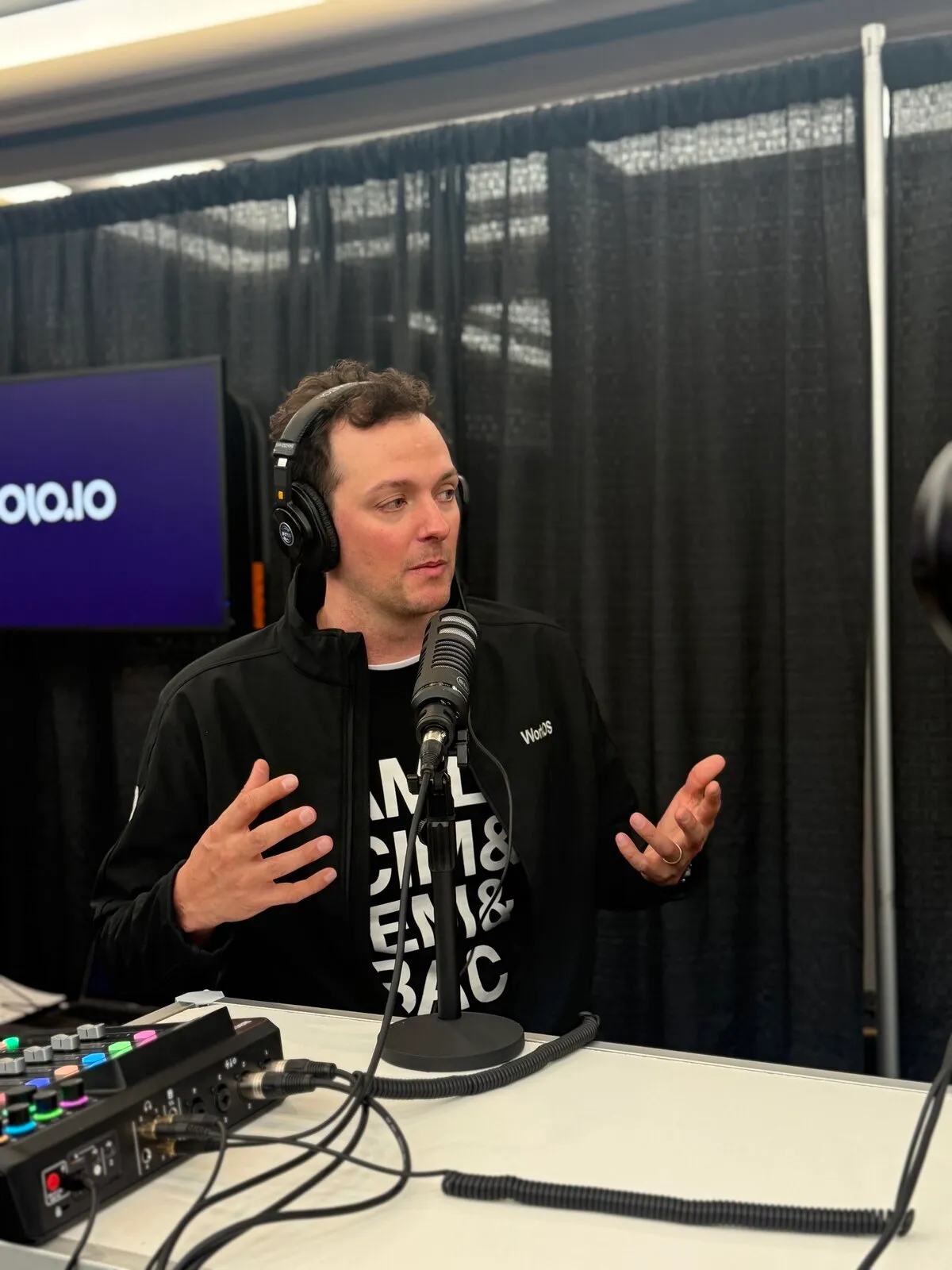Michael Grinich recording the first episode of Choose Your Stack at the MCP Dev Summit in New York City.